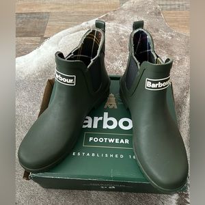 Barbour Wilton green rain boot 8 worn once